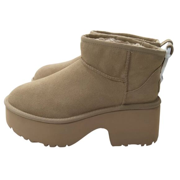 Ugg NWT classic ultra mini New Heights platform suede Sand sz 8 preppy - Picture 1 of 6